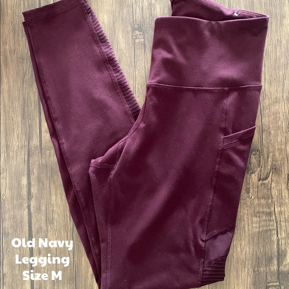 Maroon old navy women’s leggings with pockets